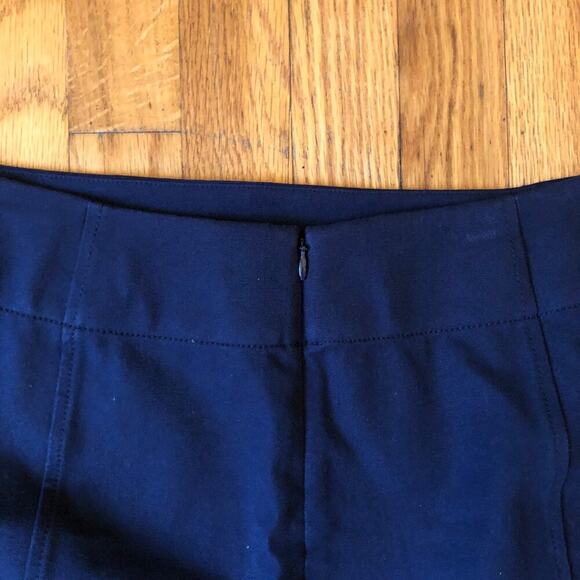 M.M. Lafleur Women's Basic Black Mini Skirt Back Zipper Closure - Size 12 - Picture 6 of 7